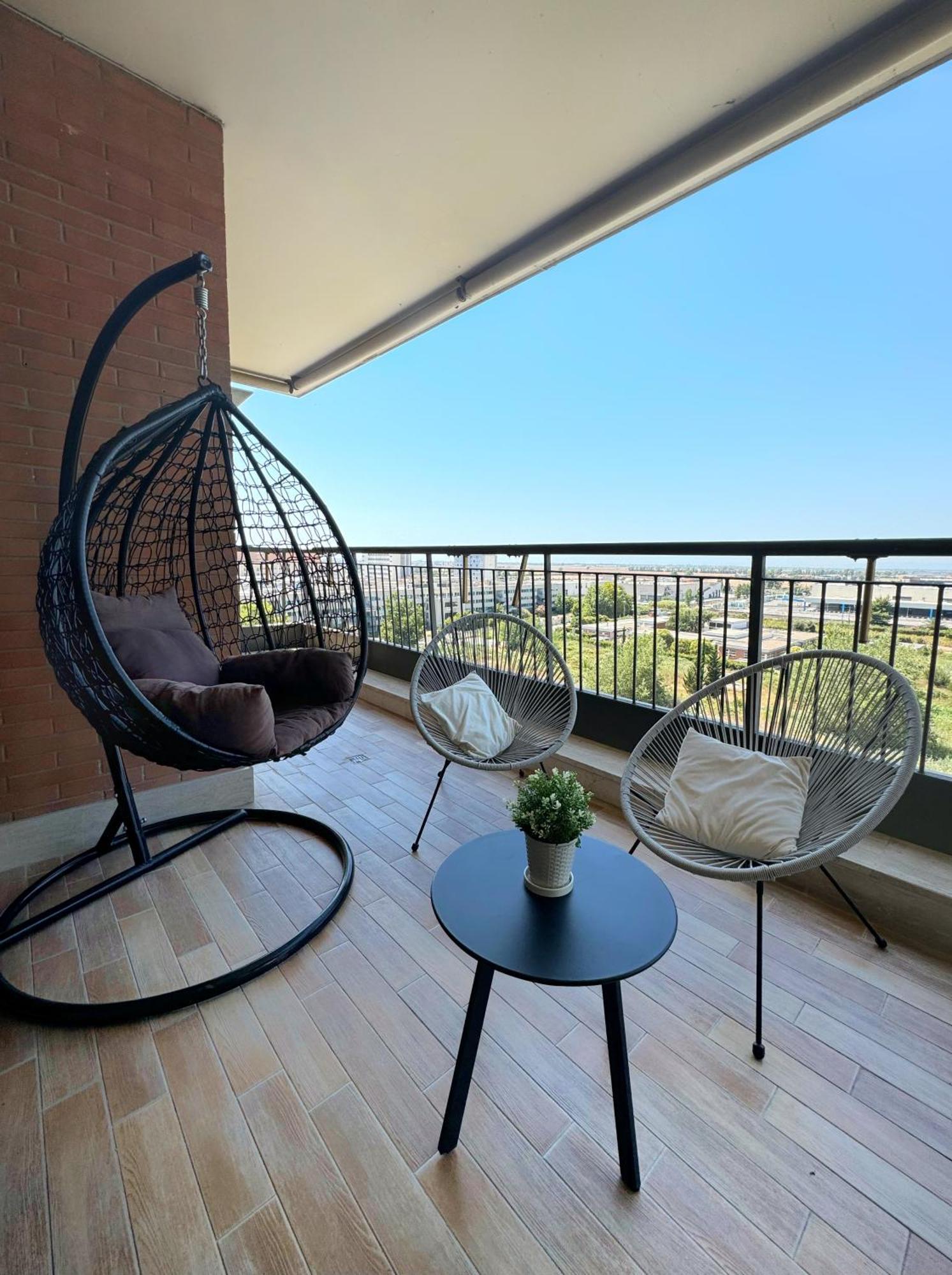 Sunset Escape Apartment - Panoramic Terrace Фьюмичино Экстерьер фото